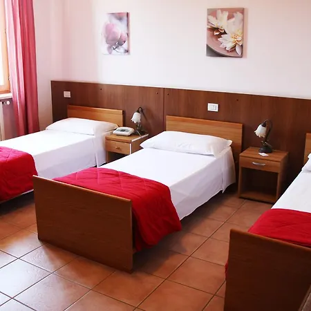 Florentia Hotel *