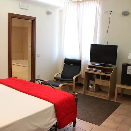 Florentia Hotel *