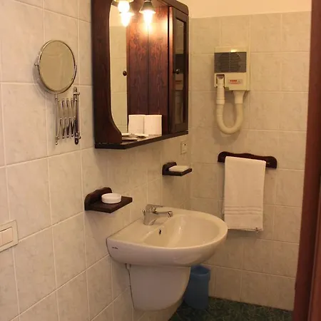 Florentia Hotel
