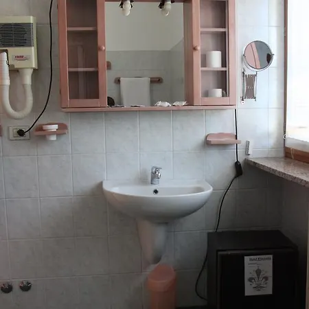 Florentia Hotel